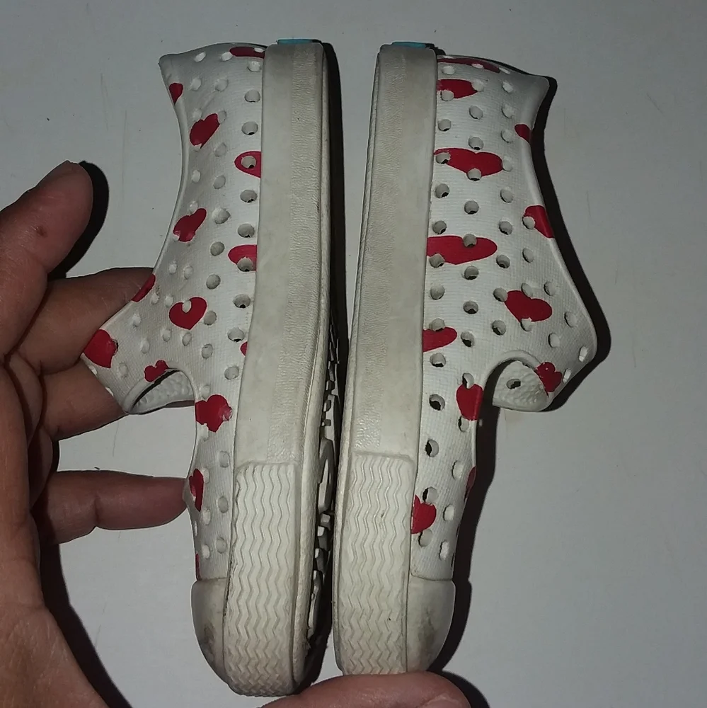 Native Shoes - Picture 4 of 7